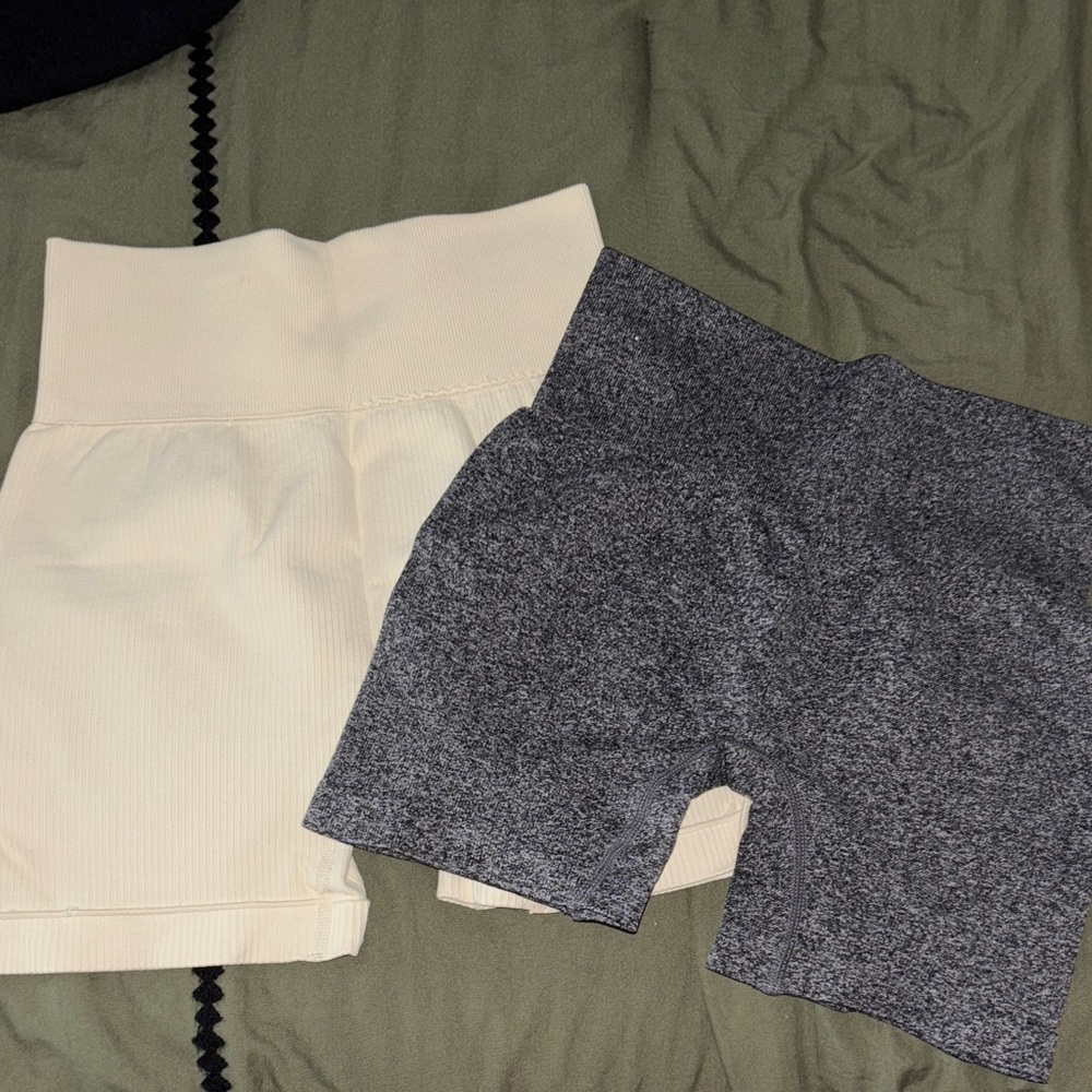 Amazon Women's Cream and Gray Bike Shorts
